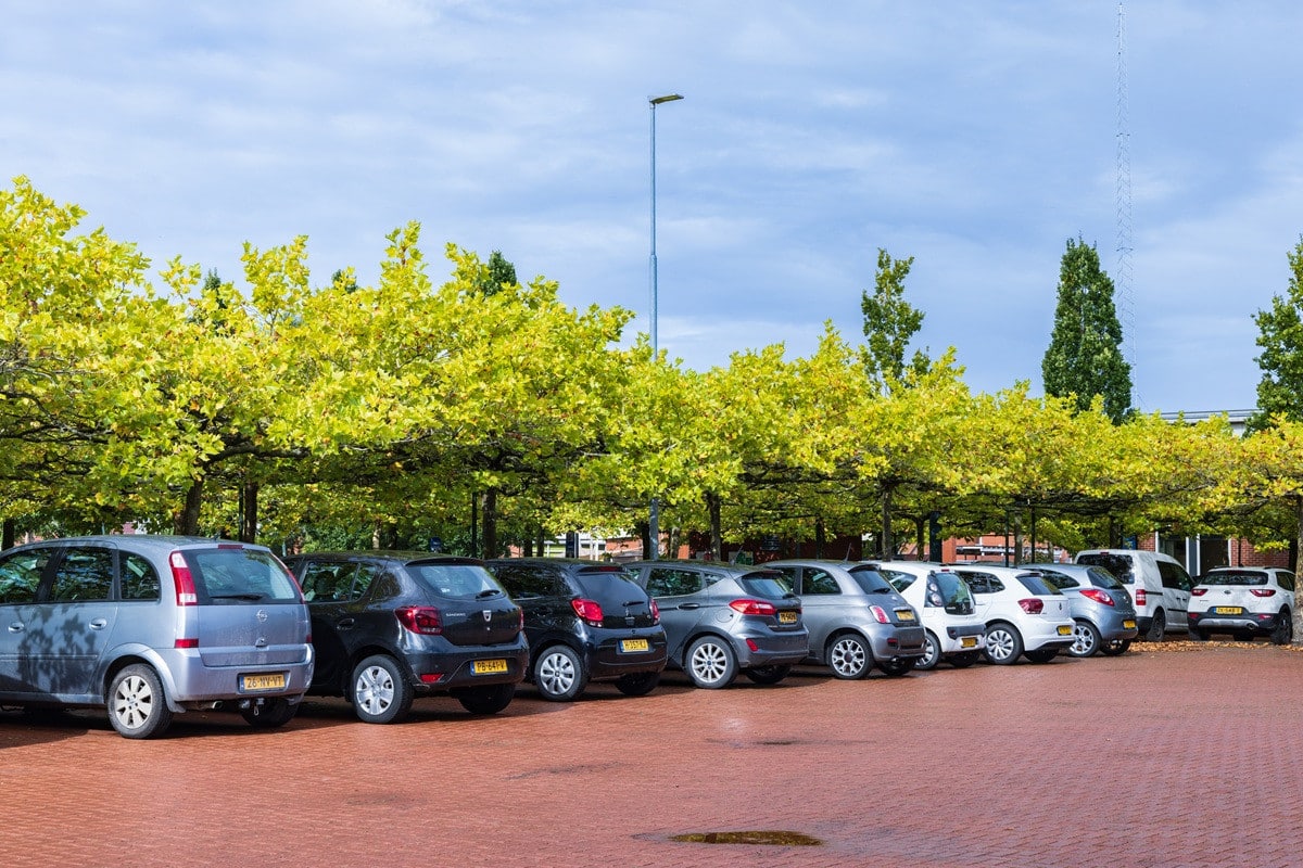 Werknemers mogen auto’s werkgever meenemen